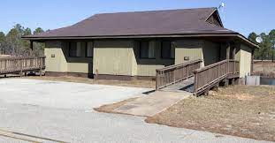 Plan the perfect getaway in the great outdoors, enjoy the scenery and wilderness, and soak up the adventure. Fishermen Cabins Alapark