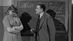 Letto a tre piazze 61 years old. Letto A Tre Piazze Film Completo Secondo Tempo Con Toto E Peppino De Filippo Video Dailymotion