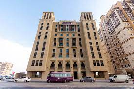 Hop on the dubai metro just a 500m walk from the hotel, and be at dubai international financial centre, wafi mall and festival city within minutes. Hotel In Al Jaddaf Premier Inn Dubai Al Jaddaf