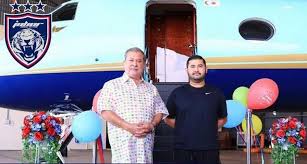 For direct, cheap flights from singapore to kl, you can take air asia, malindo air, air mauritius, malaysia airlines, scoot, uzbekistan airways, silk air, singapore airlines, jetstar asia, and ethiopian airlines. Johor S Tunku Ismail Granted Direct Flight Access To Pyongyang From Jb Coconuts Kl