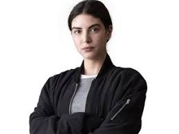 Afra saraçoğlu, deniz baysal, çağlar ertuğrul fazilet hanım ve kızları en i̇yi dizi ödülü beta. Fazilet Hanim Ve Kizlari Oyunculari Kadrosu Gercek Isimleri Cast Listesi