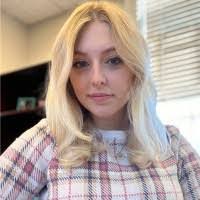 Darlene Malik's Instagram, Twitter & Facebook