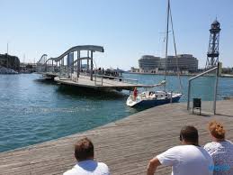Wer heute einen urlaub in barcelona (bcn) verbringt, wird aber nicht um die vielen sehenswürdigkeiten umhinkommen, die alle ein stück der stadtgeschichte erzählen. Barcelona Hat Strand Aidanova Beach Schulz Auf Kreuzfahrt