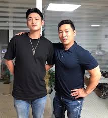 그 뒤 빚투 운동으로 인해 2019년 6월 27일에 강현석 前 매니저가 퇴사하면서 이승윤 본인도. ì´ì¹ì¤ ë§¤ëì  ê°íì 60ë§ìì ì¡í ë°ëª© ê²°êµ­ ìì§ í´ì¬ ì ì°¸ì íì°¨ ì¢í©