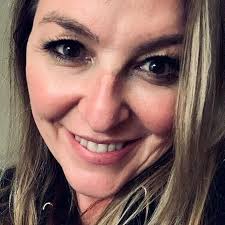 Rose Lawrence's Instagram, Twitter & Facebook