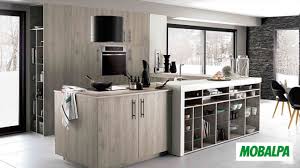 Qu Il S Agisse De Renovation Ou D Installation Mobalpa Vous Offre Un Service Sur Mesure Et Entierement Pers Cuisine En U Cuisine Moderne Cuisine Contemporaine