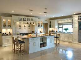 I Think I Would Like Cooking In Here Luxury Kitchens Spacious Kitchens Traditional Kitchen Design