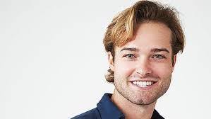 Marlene Lucht's Instagram, Twitter & Facebook