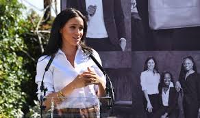 Inside The Launch Of Meghan Markle S Fashion Collection With Smart Works Add your outfit to the app daily, and you'll eventually see a calendar of which clothes you're repeating often which fashion and style blog, instagram account, or video.