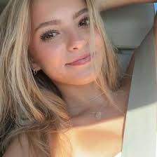 bella cooke (Isabellarcooke)