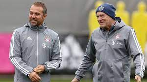 Co trainer hermann gerland mit krucken und gipsbein und trainer louis van gaal training fc bayern munchen saison 2010 / 2011 eine junge frau mit krücken. Fc Bayern Munchen Hermann Gerland Vergleicht Hansi Flick Mit Jupp Heynckes Eurosport