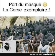 Alors que les mesures du port du masque obligatoire s'intensifient, une question suscite la controverse chez les professionnels de santé et les patients : Port Du Masque Blagues Et Les Meilleures Images Droles