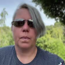 Paracord = slip lead = choke...