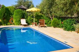 Custom swimming pool builders & remodeling company. Ideas For Small Backyard Swimming Pool Florida Pool Patio