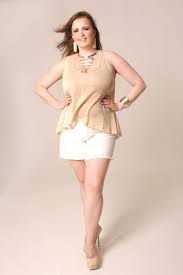 Resultado de imagem para look plus size Reveillon