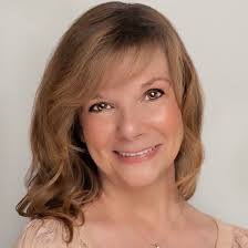 Beth Owen's Instagram, Twitter & Facebook