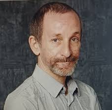 Corona und #Grippe haben eine Gemeinsamkeit: ein fittes Immunsystem scheint  einen milderen Verlauf zu begünstigen. Im Winter werden wir generell  häufiger krank. Der Grund ist zum einen die Kälte