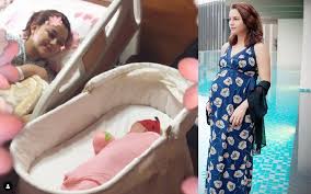 Hh tengku sulaiman shah, tengku laksamana je tunku kamariah aminah maimunah iskandariah z johora, tengku puan laksamana. Showbiz Juliana Evans Delivers First Baby Mily