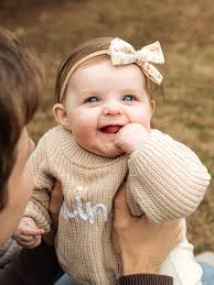 merry Christmas from the Conleys 🌲 📷: @faubphoto — book her, she's  AMAZING!!