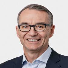 At Accenture we recognize that change is a powerful force but when you  embrace and harness it, that it can create real value for our clients, our  people and local communities. |