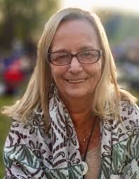 Kimberly Bayless's Instagram, Twitter & Facebook