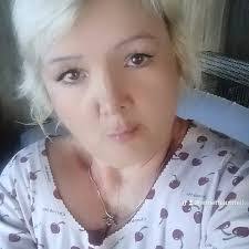 Anita Luttrell's Instagram, Twitter & Facebook