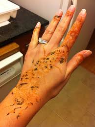 Best 9 methods to remove a henna tattoo. Doctors Raw Sugar And Henna Tattoos Idrinksodawhileirun