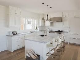 April 13 2017 At 12 55pm Photo De Renovation Entreprise De Renovation Kitchen Remodel Design Shiplap Kitchen Kitchen Layout