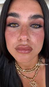 Isabelle Holt (bellerrrose) — профиль