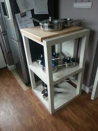Ein Kleiner Ikea Tisch Der Noch So Viel Mehr Kann Freundin De Ikea Tisch Ikea Diy Kucheninsel Ikea