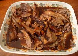 Et voici qu'il en était cinq — c'est quelque chose trop oublié, dit le renard. Cuissot De Sanglier Confit Comme Un Gigot De 7 Heures Recette Par Luly Cooker