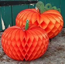 Como Hacer Calabazas De Papel Para Halloween Presentamos 2 Modelos Un Modelo De Calabaza Con Calabaza De Papel Como Hacer Calabazas Decoraciones De Calabaza