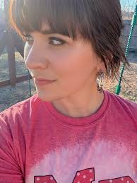 Love this brushed silver look! So pretty in person!