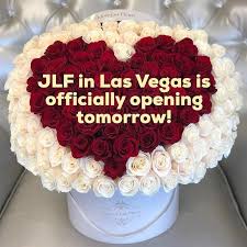 J'adore les fleurs is the first flower boutique in the us, based in los angeles to specialize in boxed flower arrangements. Pin On J Adore Les Fleurs