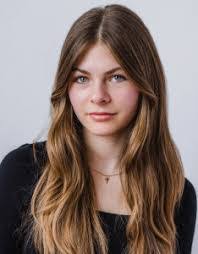 Jeanne Talbot's Instagram, Twitter & Facebook