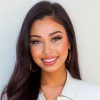 Ali Andrade's Instagram, Twitter & Facebook