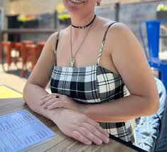 My key holder gf sporting her jewelry proudly : rKeyholderPublic