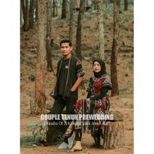 Berikut beberapa foto prewedding dengan konsep prewedding casual simple n fun. Prewedding Harga Terbaik Agustus 2021 Shopee Indonesia