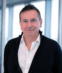 Jeffrey Hendren's Instagram, Twitter & Facebook