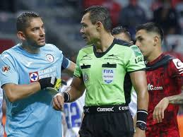 Horario y dónde ver hoy en vivo por tv el partido de ida de los cuartos de final del guardianes 2021. Liga Mx Arturo Brizio Aclara Las Jugadas Polemicas De Los Partidos De Ida En La Liguilla