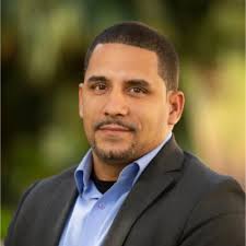 mentoringiscrucial #standingnexttotallguys