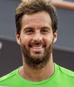 Subscribe now to watch instantly. Salvatore Caruso Spielerprofil Kicker