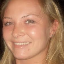 Mona Simon's Instagram, Twitter & Facebook