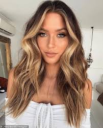 This caramel blonde based look has been roughly hand painted with a light honey blond shade to give it an irresistibly rough and shaggy texture. Caramel Blonde Hair Color Ideas