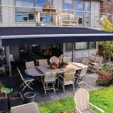 Fabric Friedman Residence West Seattle Awning Shade In 2020 Retractable Awning Patio Design Patio Shade