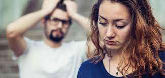 Wie gehe ich mit einem passiv-aggressiven Partner um?