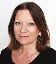 Evelyn Schroder's Instagram, Twitter & Facebook