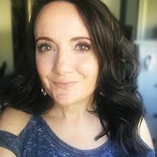 erika larson (@LarsonErika)