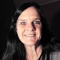 Joanne Strong's Instagram, Twitter & Facebook