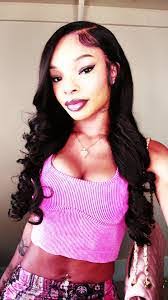 Lasha Lee's Instagram, Twitter & Facebook